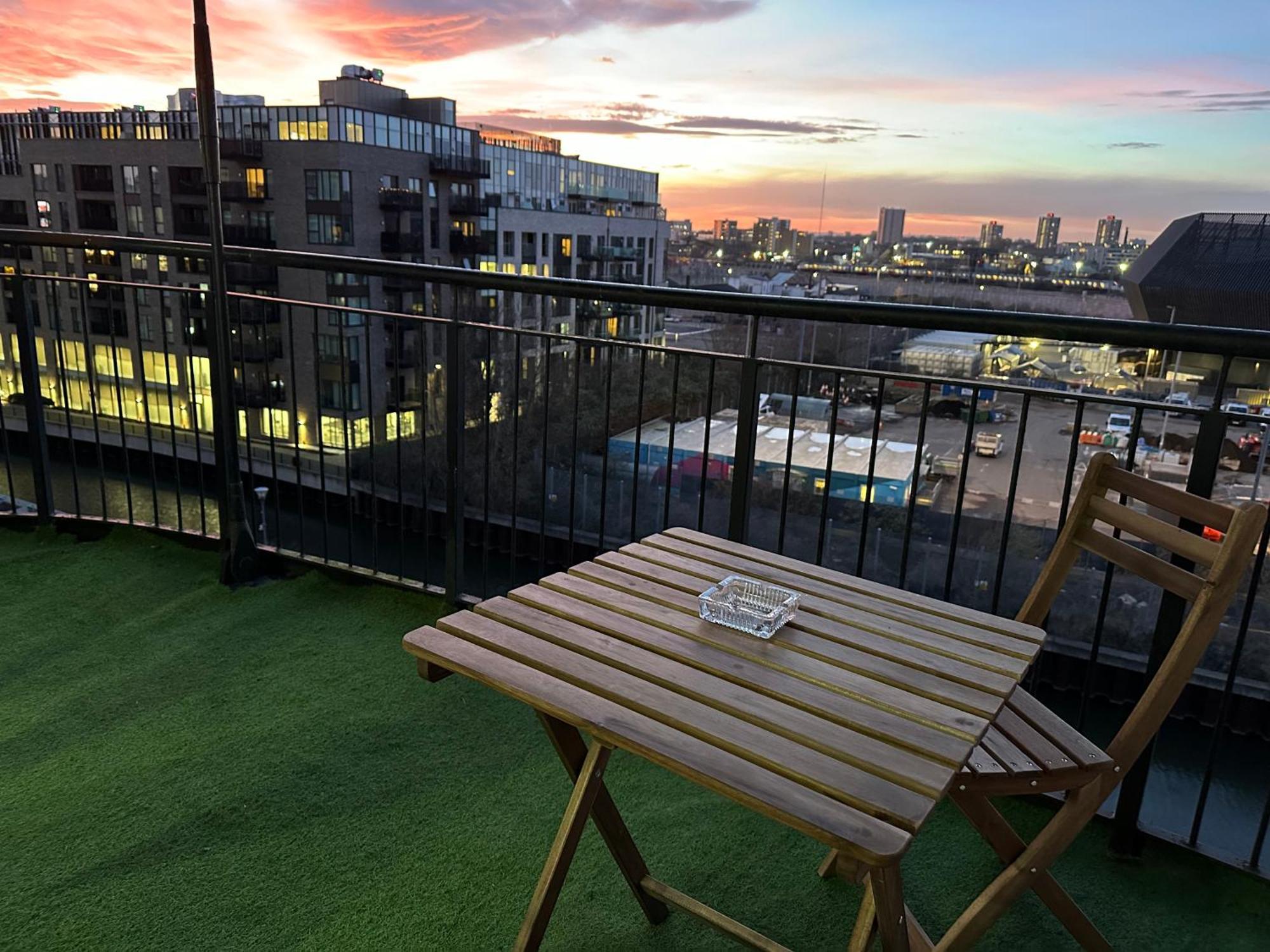 Abba Corner Apartment ลอนดอน ภายนอก รูปภาพ