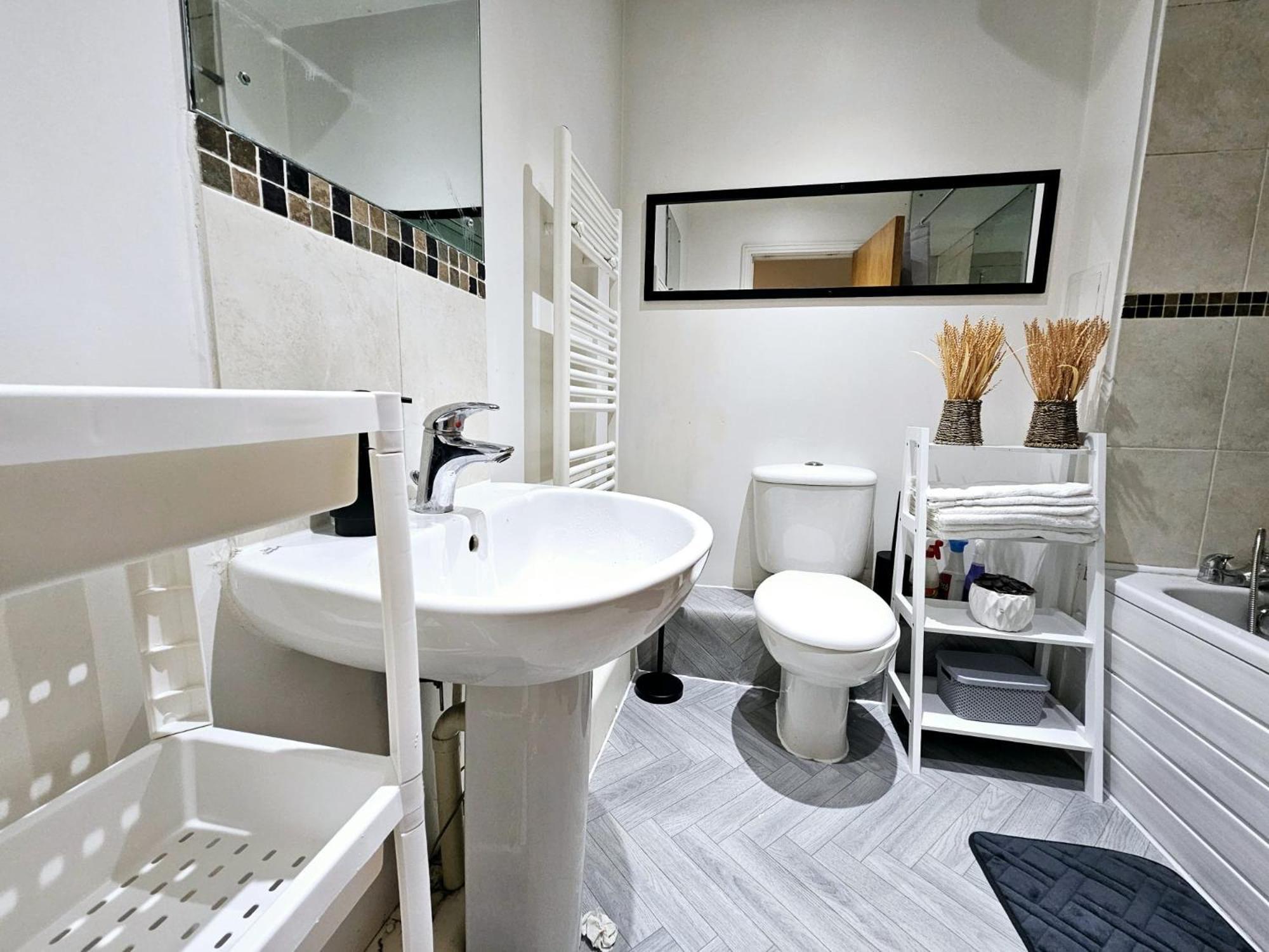 Abba Corner Apartment ลอนดอน ภายนอก รูปภาพ